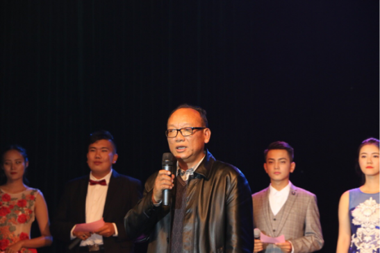 1509805124403303.png 迎新晚会稿825.png
